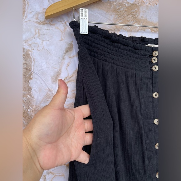 Mille resort and travel smocked waist button front midi skirt size medium - Picture 5 of 9